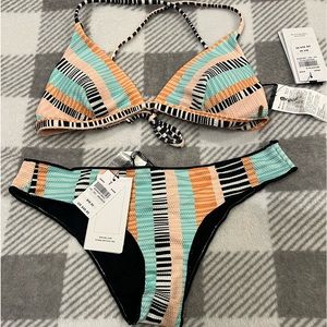 Rip curl bathing suit size small